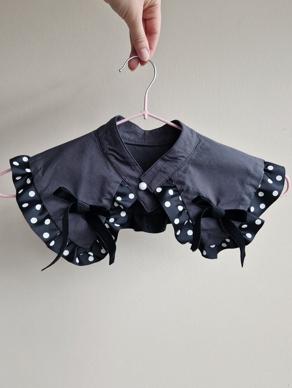 Black Polka Dot Ruffle Detachable Collar